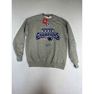 NFL Super Bowl XXXIX New England Patriots Champions NFL Football L Crewneck NWT